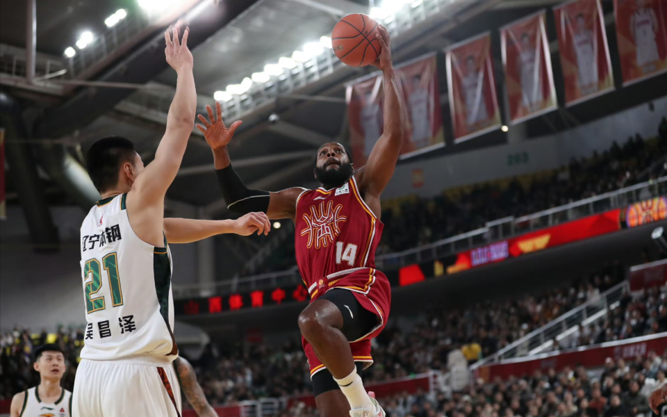 世界杯手机观看软件下载-险胜辽宁！山西赢球最大功臣，不是迪亚洛，36岁老将击碎离队谣言